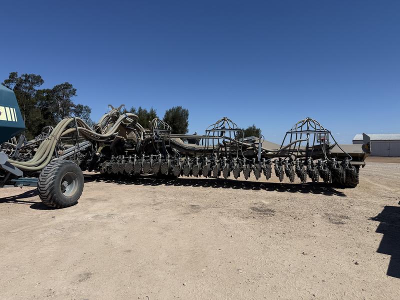 USED NDF Disc Planter 18m NF Contour Flex 375mm, SA650-E units