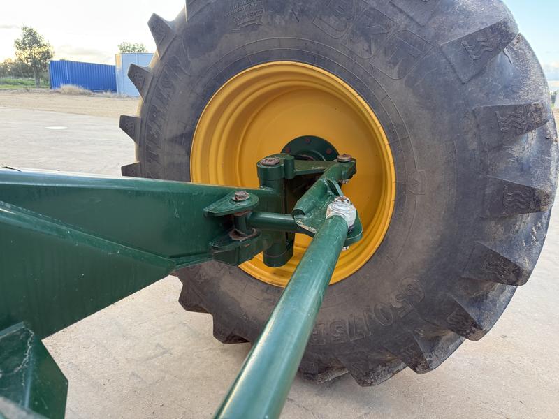 USED Simplicity 20,000 Air cart