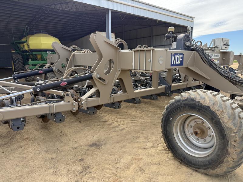 NDF Disc Planter 2016 12m 333mm SA650.
