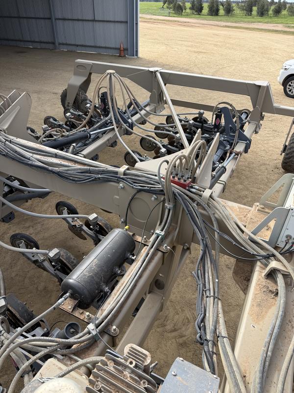 NDF Disc Planter 2016 12m 333mm SA650.