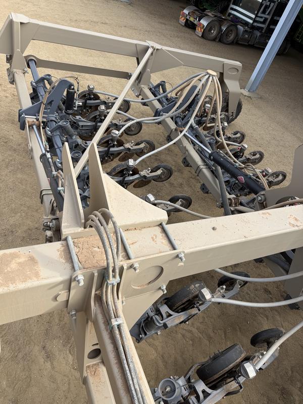 NDF Disc Planter 2016 12m 333mm SA650.